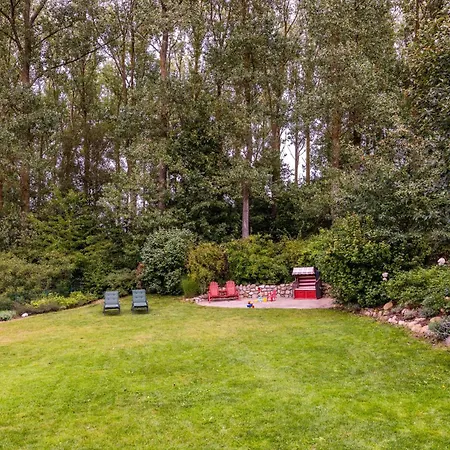 Hideaway * Glowe